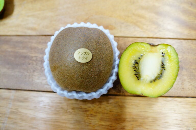 アップルキウイ　Apple Kiwi